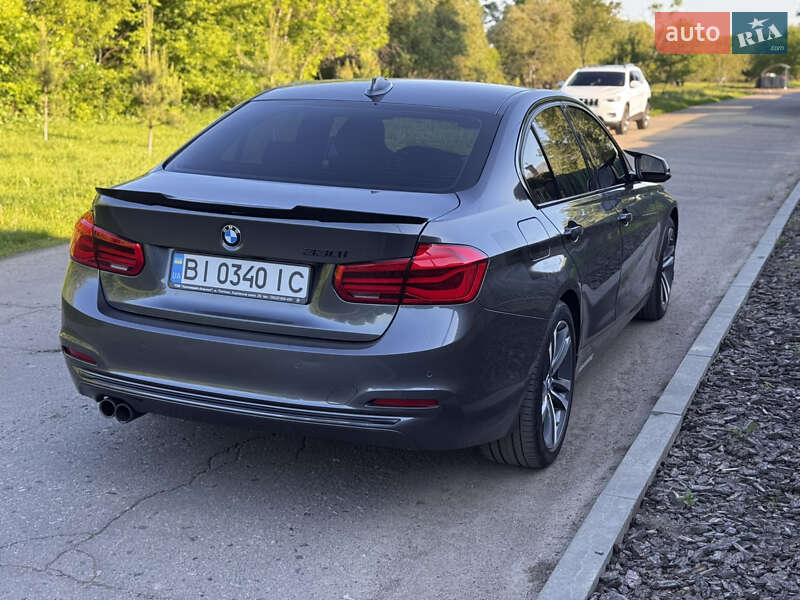Седан BMW 3 Series 2017 в Полтаві