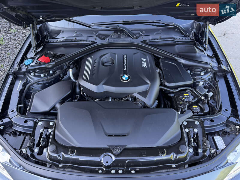 Седан BMW 3 Series 2017 в Полтаві