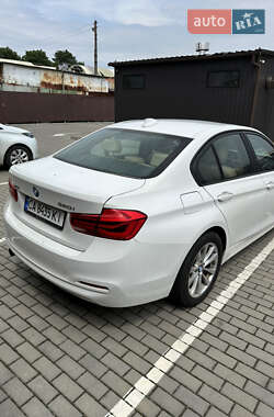 Седан BMW 3 Series 2017 в 
