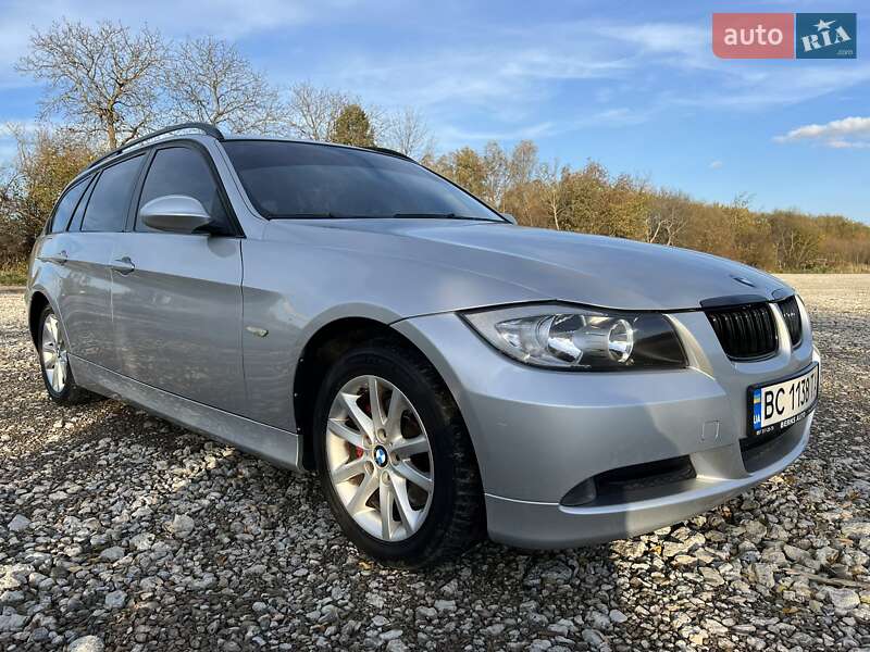 Универсал BMW 3 Series 2009 в 