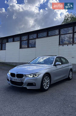 Седан BMW 3 Series 2017 в 