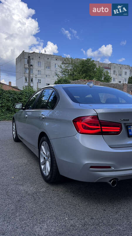 Седан BMW 3 Series 2017 в Полтаві
