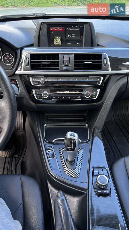 Седан BMW 3 Series 2017 в Полтаві
