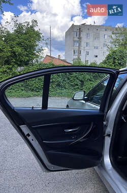 Седан BMW 3 Series 2017 в 