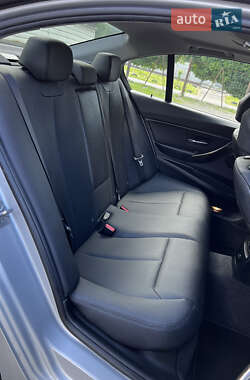 Седан BMW 3 Series 2017 в 