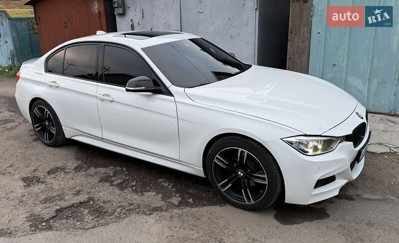 Седан BMW 3 Series 2015 в Киеве