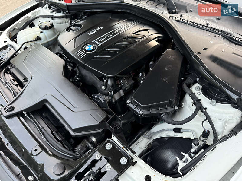 Седан BMW 3 Series 2015 в Киеве