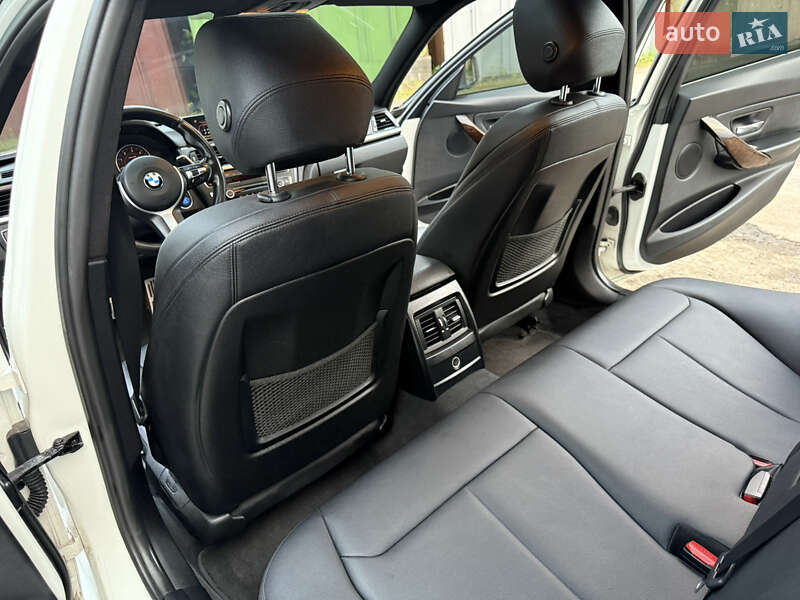 Седан BMW 3 Series 2015 в Киеве