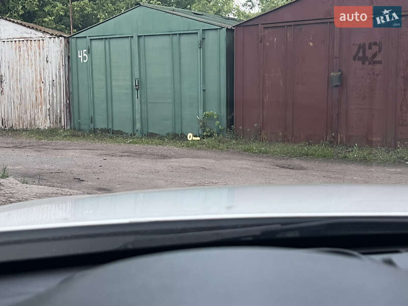 Седан BMW 3 Series 2015 в Киеве