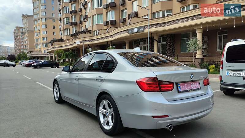 Седан BMW 3 Series 2014 в Киеве
