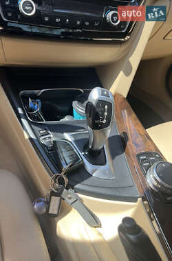 Седан BMW 3 Series 2015 в 