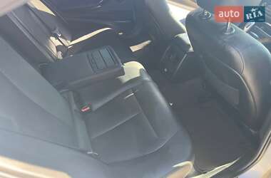 Седан BMW 3 Series 2012 в 
