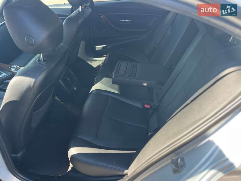 Седан BMW 3 Series 2012 в Киеве