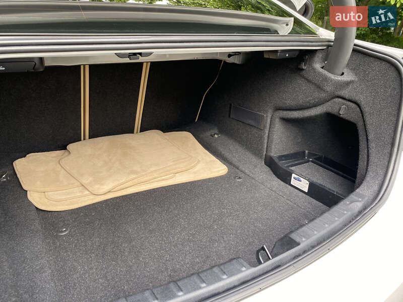 Седан BMW 3 Series 2014 в Вінниці