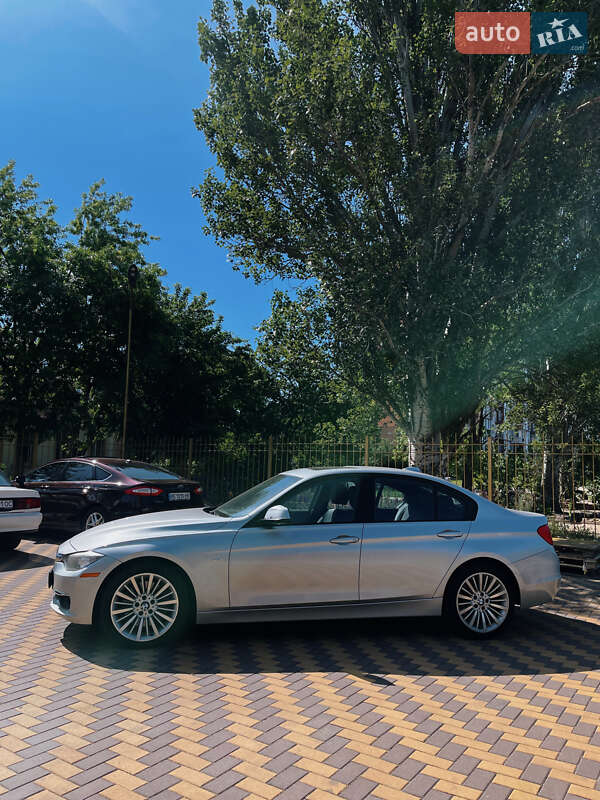 Седан BMW 3 Series 2013 в Миколаєві