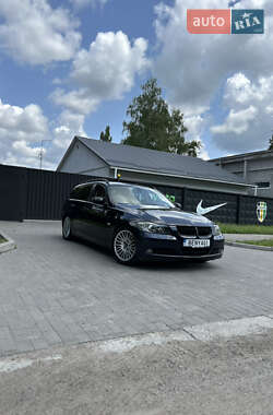Универсал BMW 3 Series 2005 в Александрие