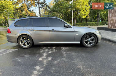 Универсал BMW 3 Series 2010 в 