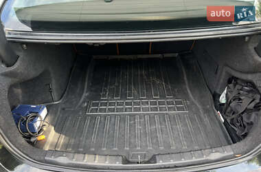 Седан BMW 3 Series 2012 в 