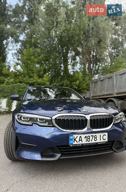 Седан BMW 3 Series 2019 в Києві