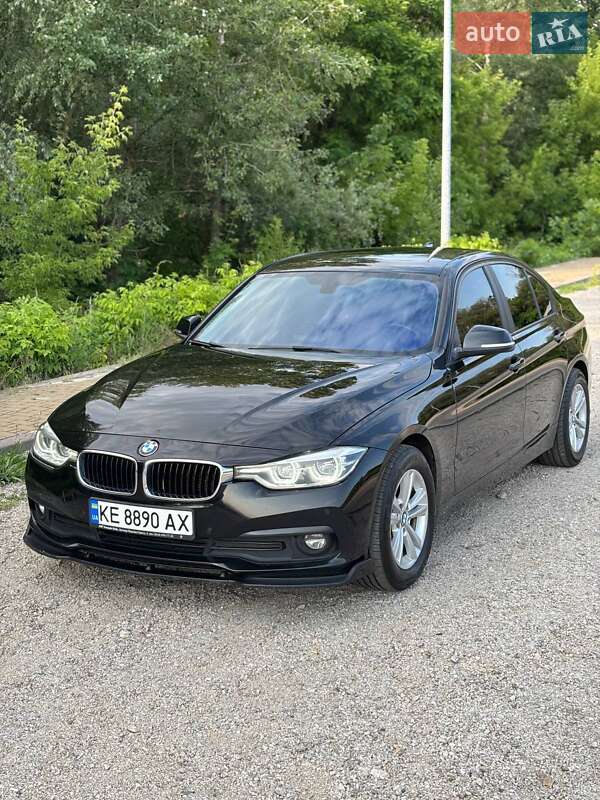 Седан BMW 3 Series 2017 в Днепре