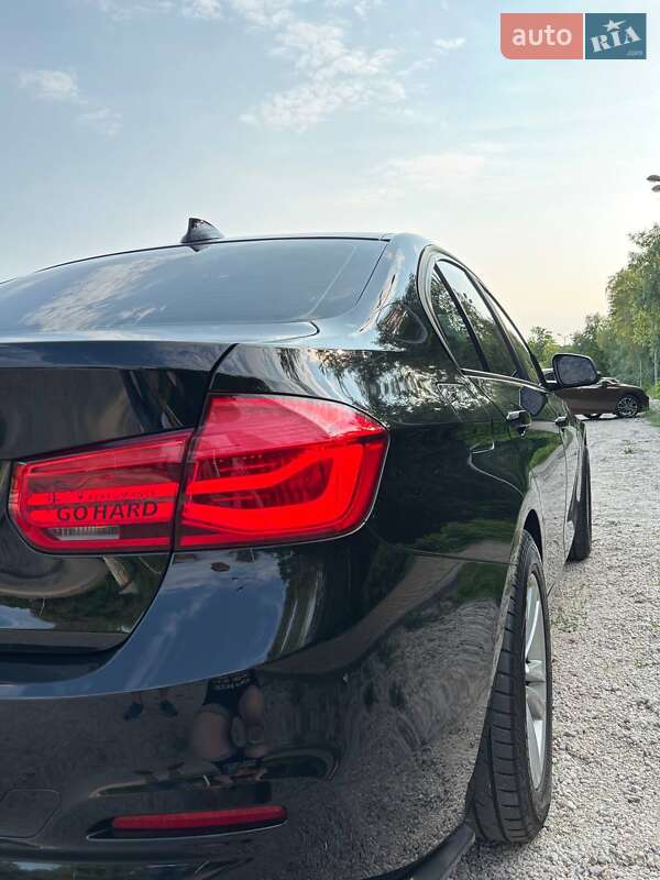 Седан BMW 3 Series 2017 в Днепре
