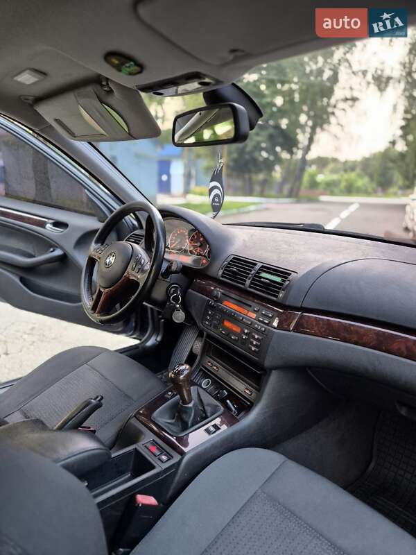 Универсал BMW 3 Series 2005 в Корце