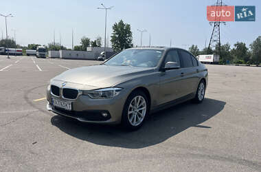 Седан BMW 3 Series 2018 в Киеве