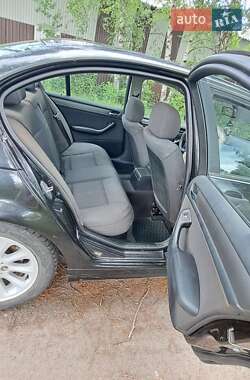 Седан BMW 3 Series 2003 в 