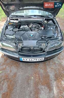 Седан BMW 3 Series 2003 в 
