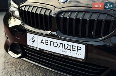 Седан BMW 3 Series 2019 в 