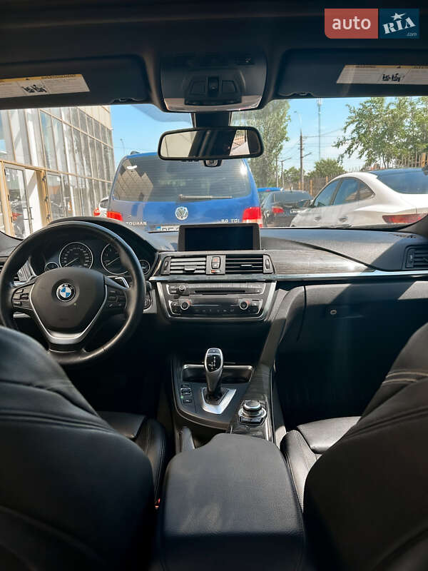 Седан BMW 3 Series 2013 в Миколаєві