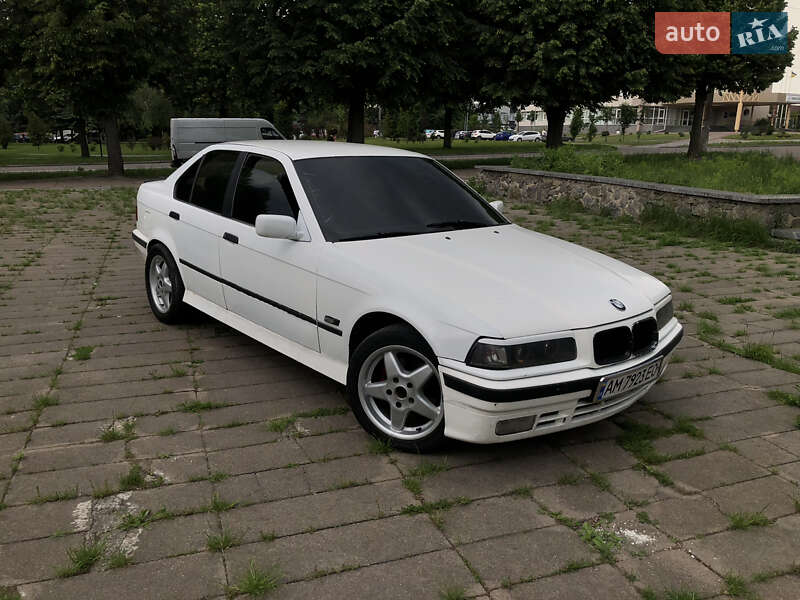BMW 3 Series 1992