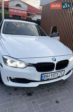 Седан BMW 3 Series 2013 в 