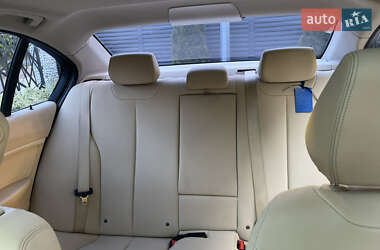 Седан BMW 3 Series 2013 в 