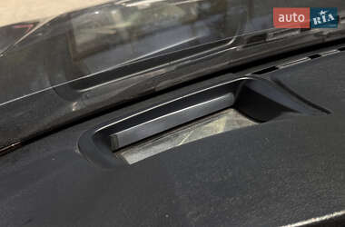 Седан BMW 3 Series 2012 в 