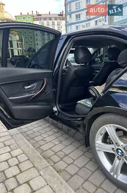 Седан BMW 3 Series 2015 в 