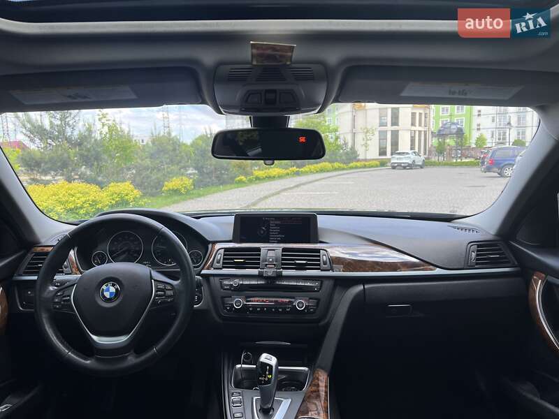 Седан BMW 3 Series 2015 в Івано-Франківську
