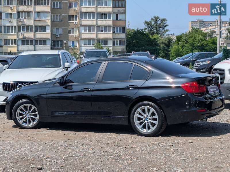 Седан BMW 3 Series 2013 в Киеве