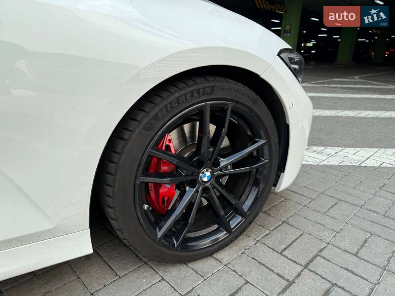 Седан BMW 3 Series 2020 в Києві
