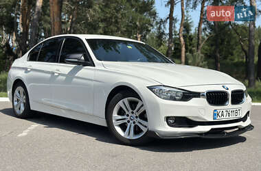 Седан BMW 3 Series 2015 в Києві