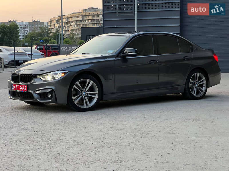 Седан BMW 3 Series 2016 в Києві