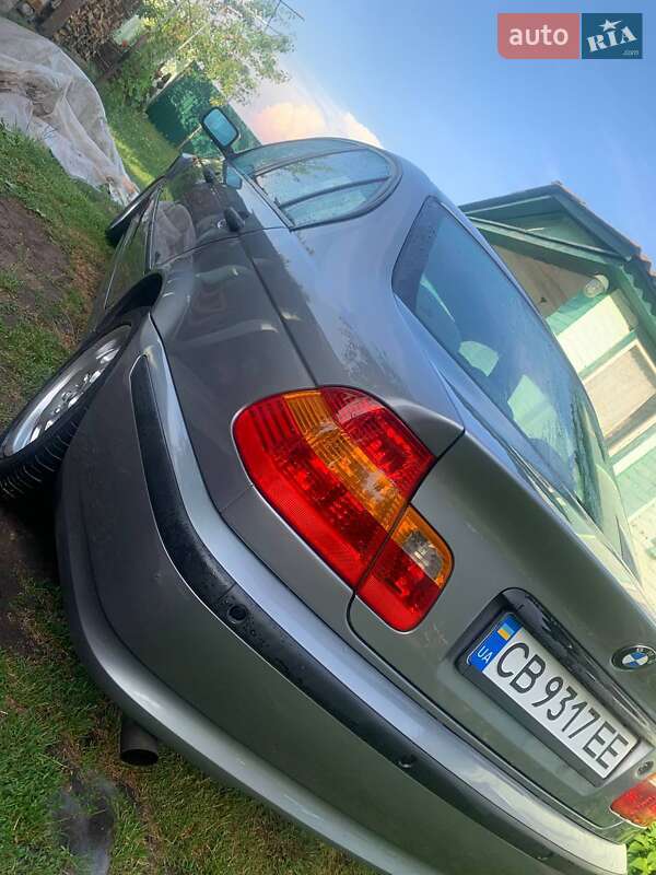 Седан BMW 3 Series 2004 в Прилуках