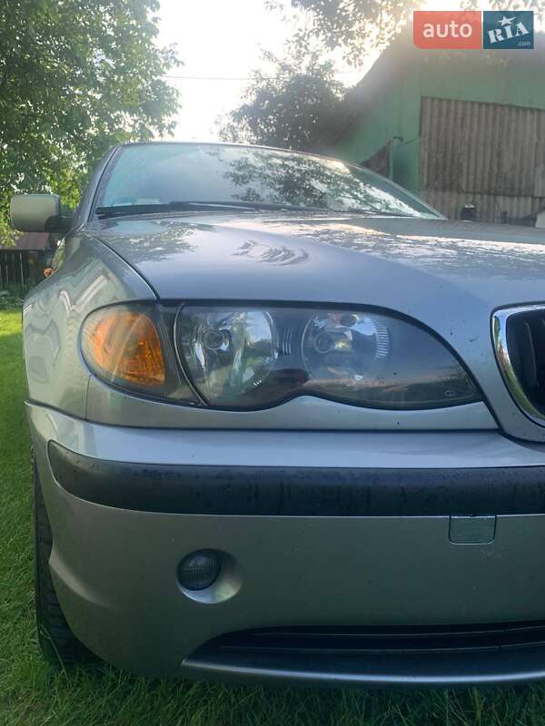 Седан BMW 3 Series 2004 в Прилуках