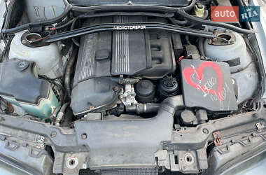 Купе BMW 3 Series 2002 в 