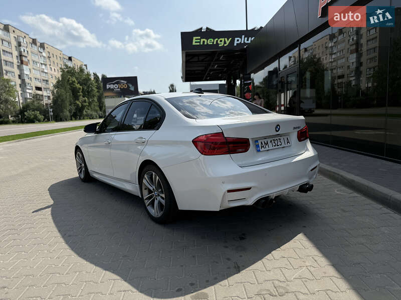 Седан BMW 3 Series 2016 в Киеве