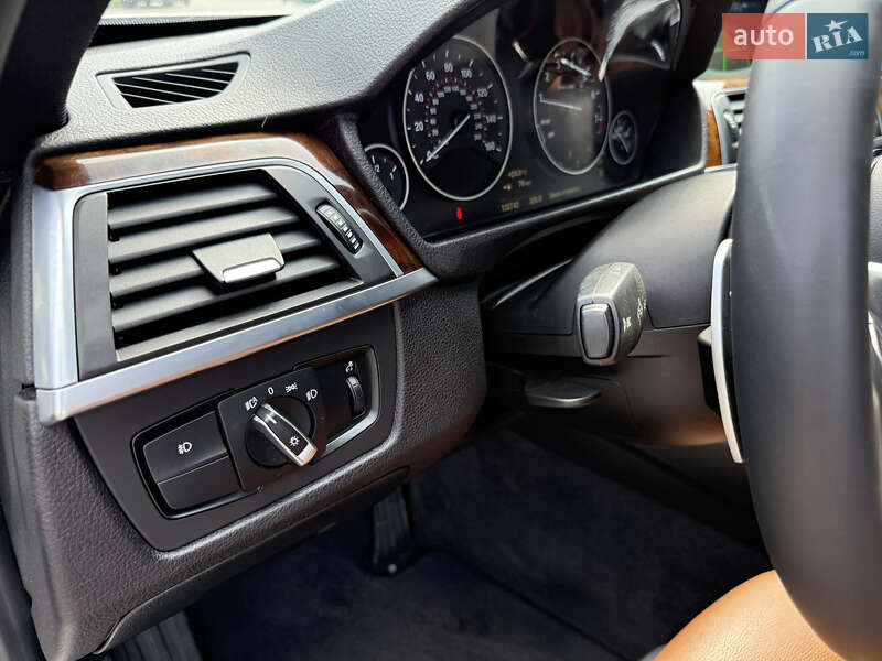 Седан BMW 3 Series 2016 в Киеве