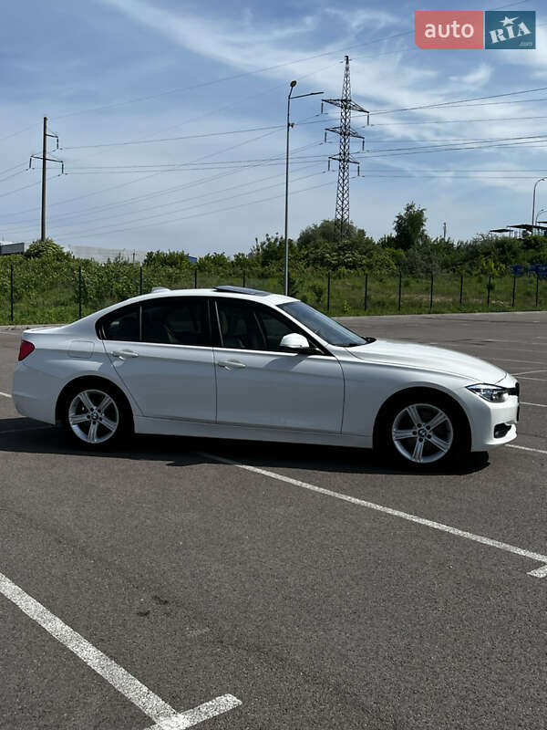 Седан BMW 3 Series 2013 в Ровно