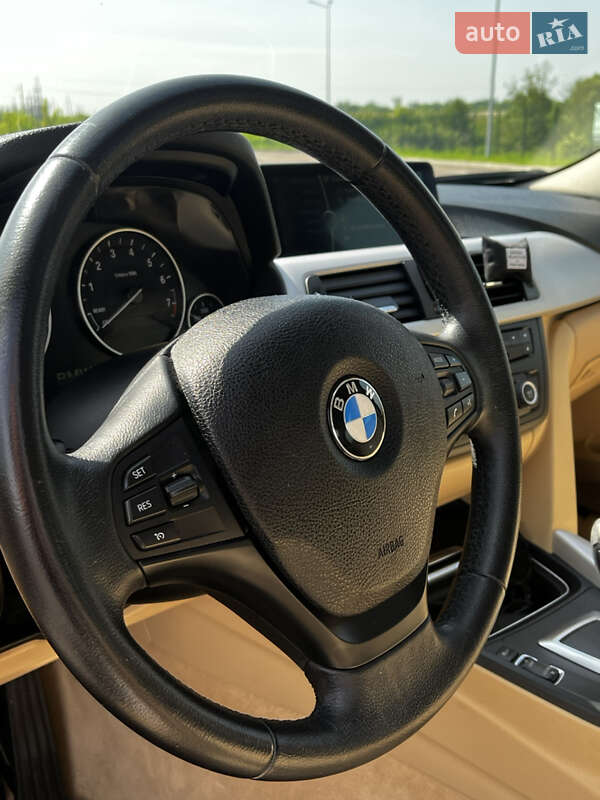 Седан BMW 3 Series 2013 в Ровно