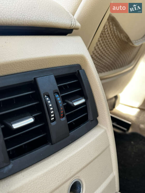 Седан BMW 3 Series 2013 в Ровно