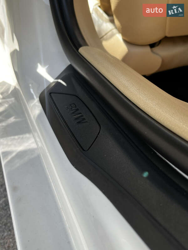 Седан BMW 3 Series 2013 в Ровно